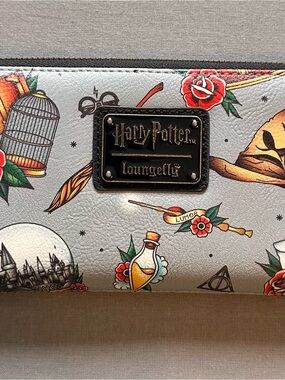 Warner Bros. Harry Potter Loungefly Grey Floral Spell Icons Wallet